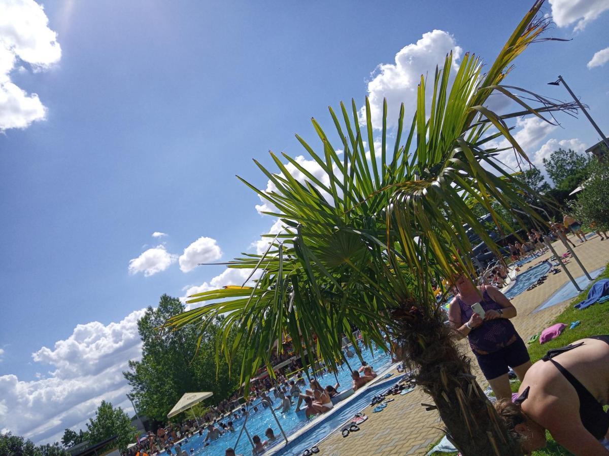 Ap. Near Thermal Bath Pápa Buitenkant foto